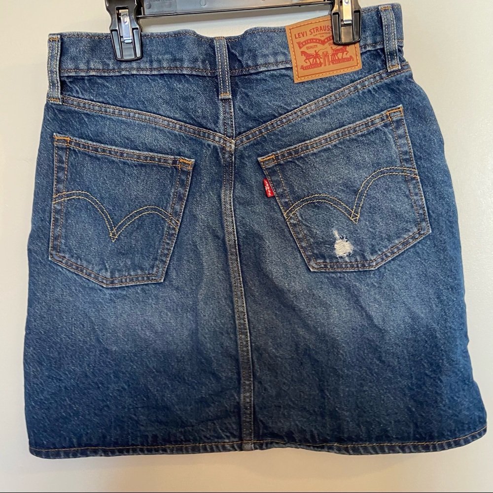 NWT High Rise Levi’s Denim Skirt